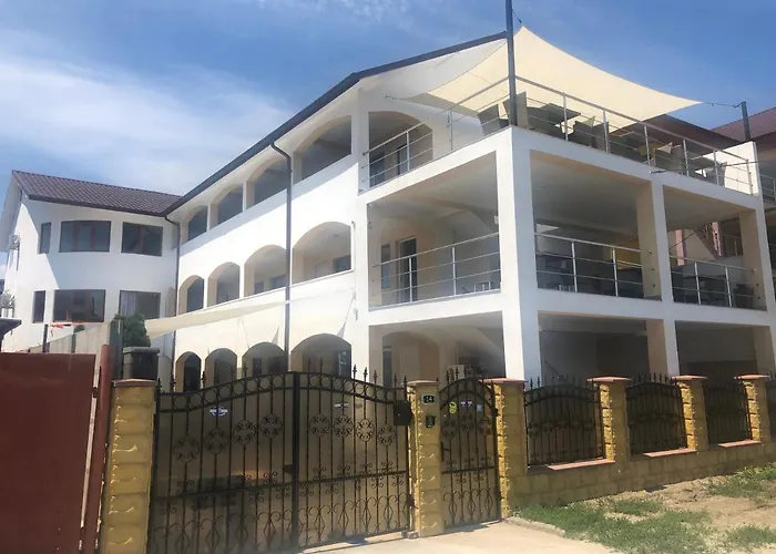 Raul 4* 코스티네스티